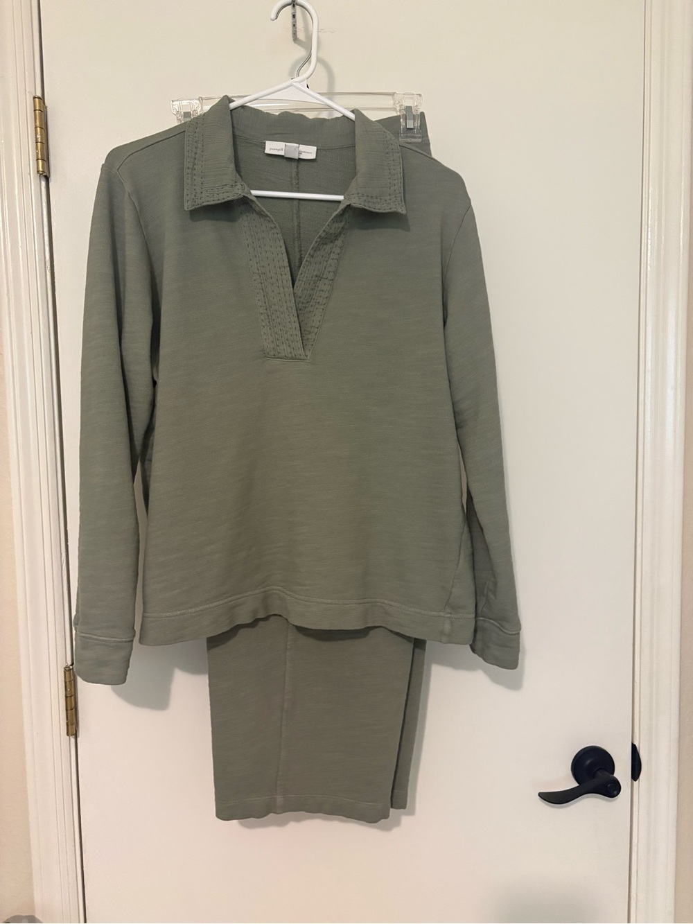 J Jill Relaxed Olive Green Women's Loungewear Set - Picture 2 of 5